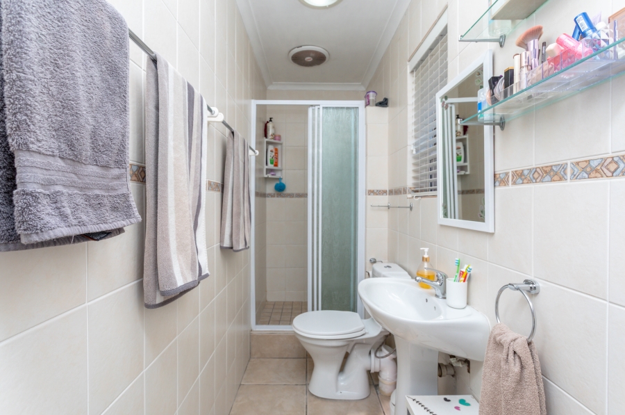 3 Bedroom Property for Sale in Windsor Park Estate Western Cape